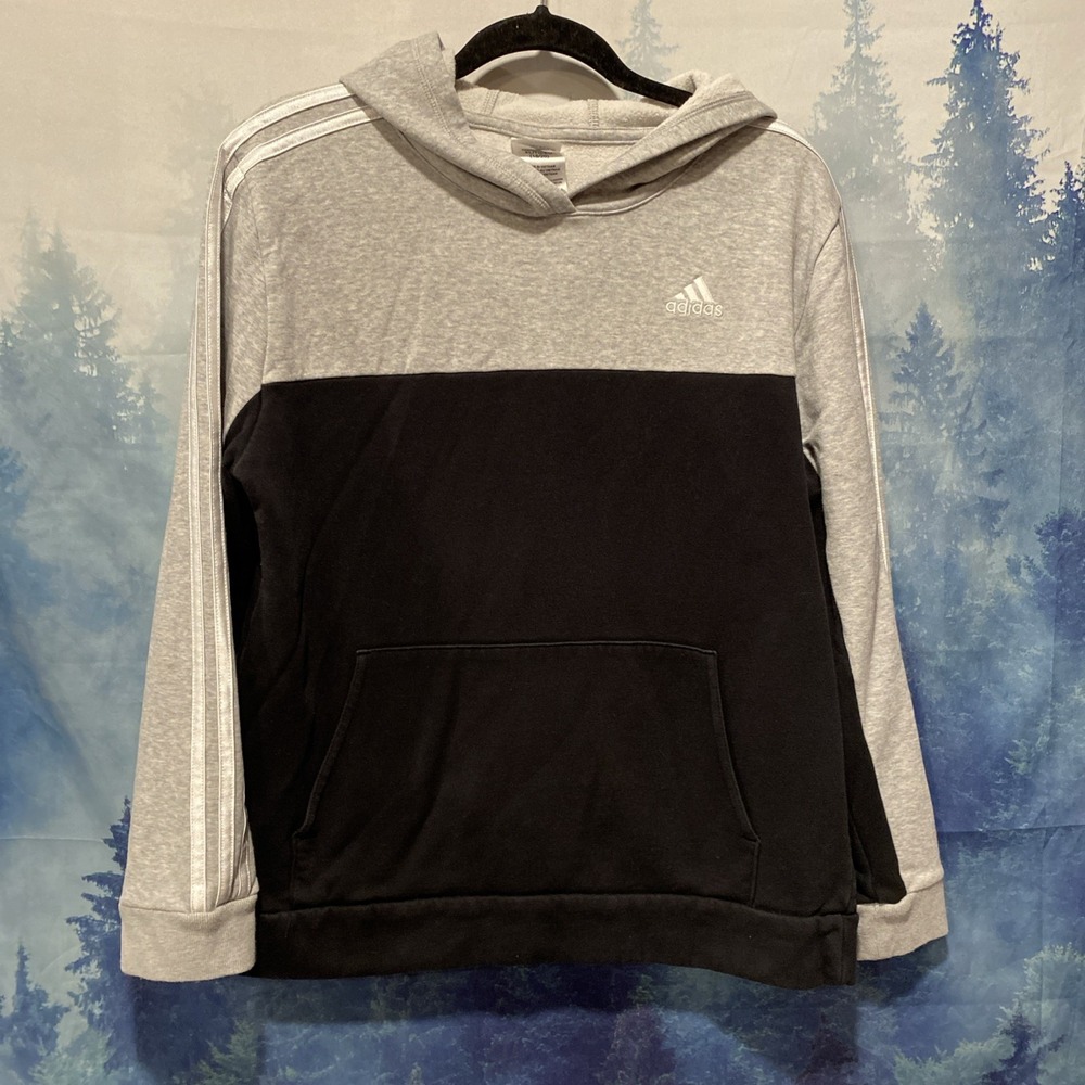Adidas Boys Youth Gray & Black Hoodie Sweatshirt Size XL  (18/20)‎ Embroidered